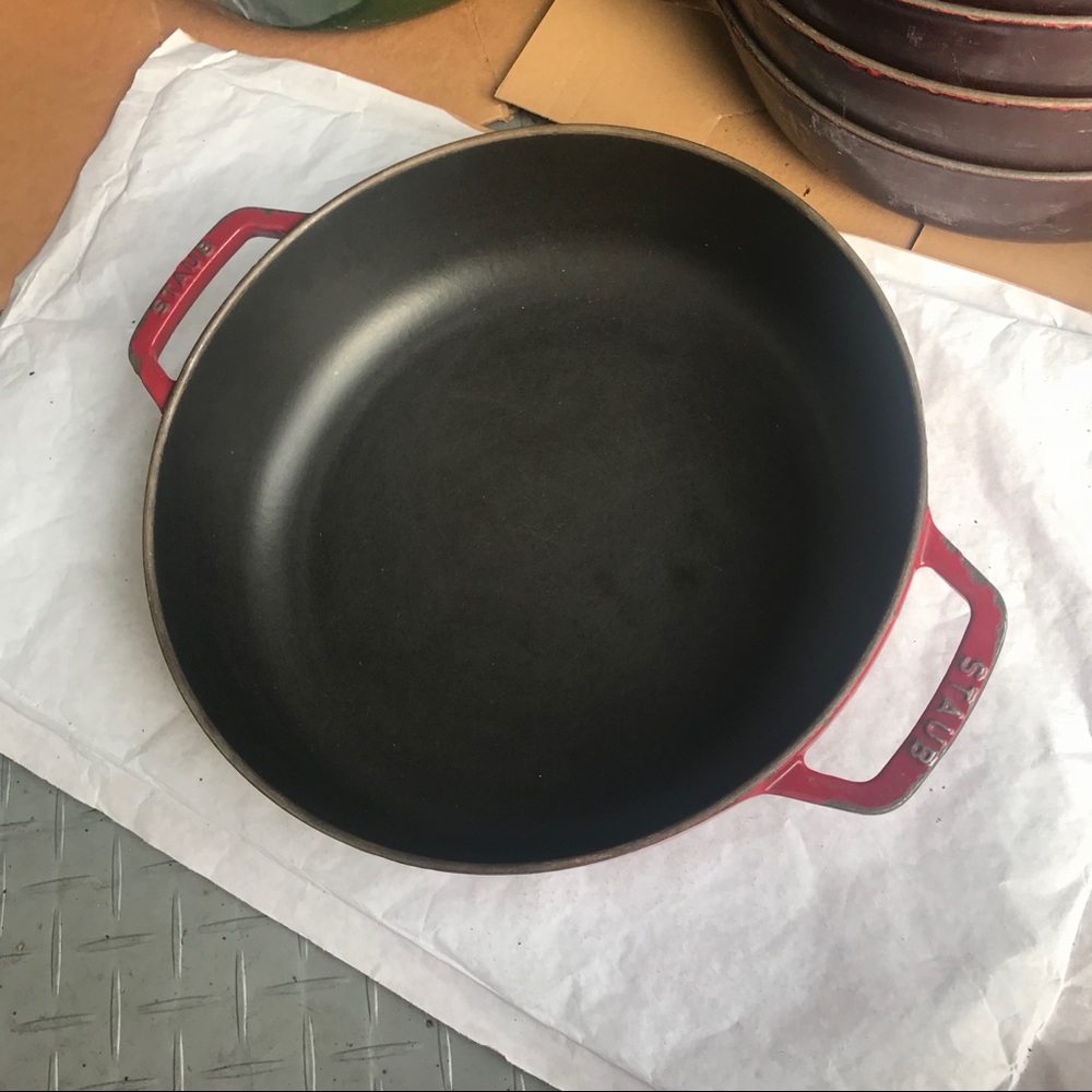 Staub 28cm 13” skillet Red cast iron pot pan